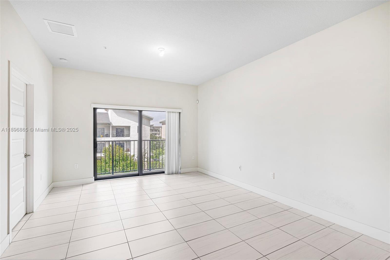 GRAND BAY SOUTH VILLAS - Residential Lease