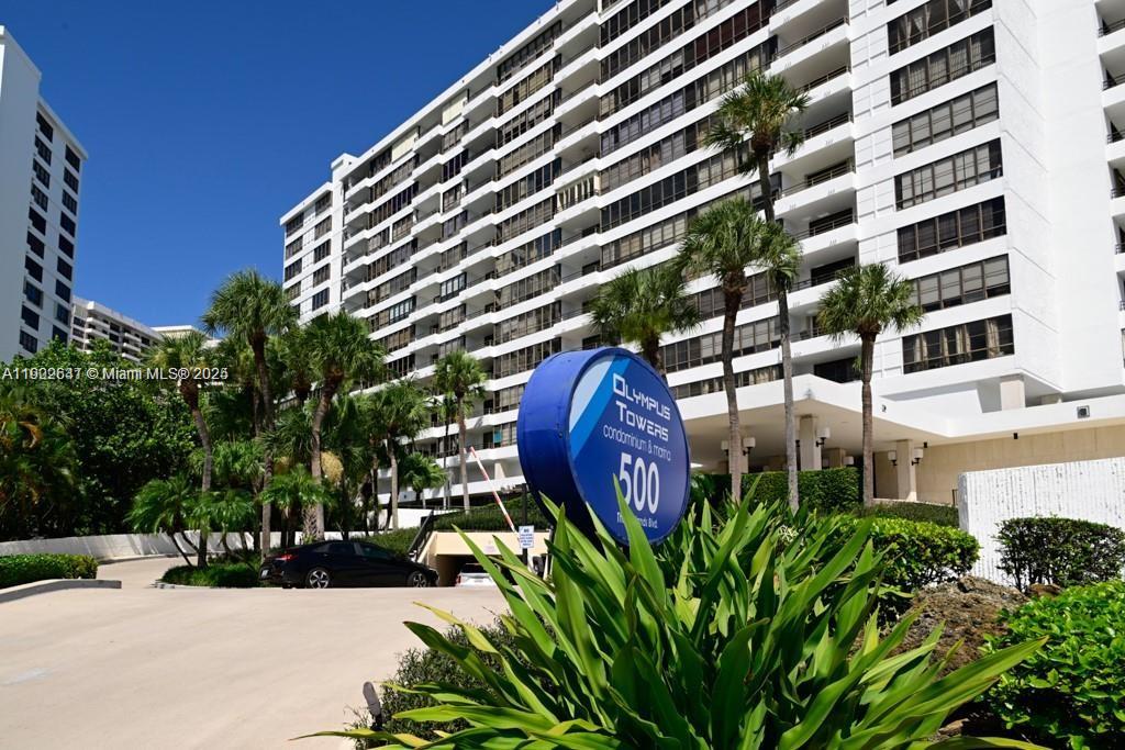 OLYMPUS CONDO PHASE - Residential