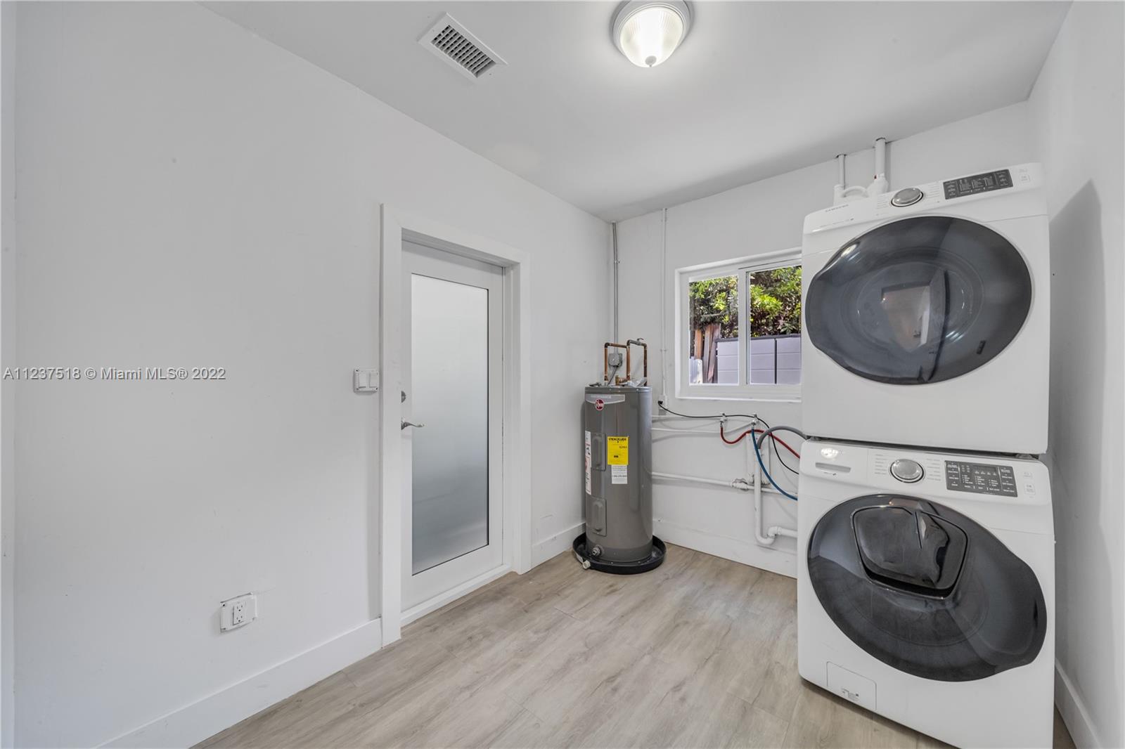 FLAMINGO PARK SEC C - Residential