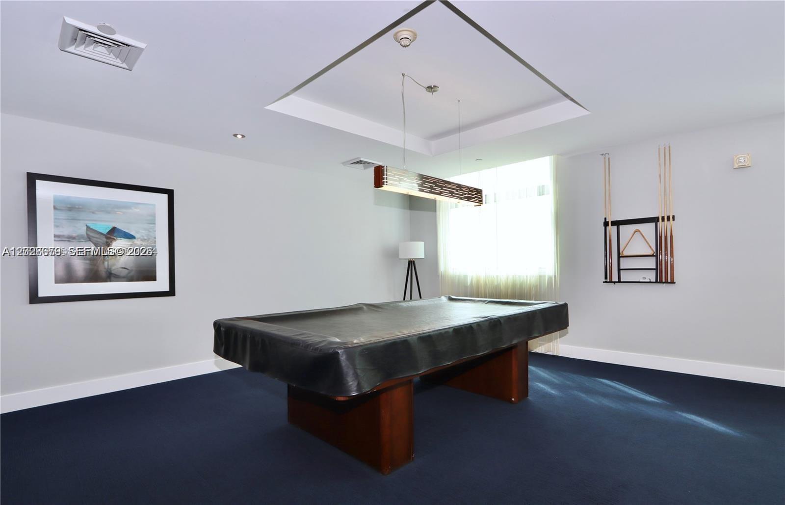 HOLLYWOOD STATION - Residential Lease