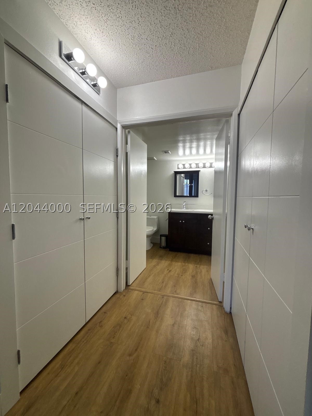 PARC CENTRAL AVENTURA SOU - Residential Lease