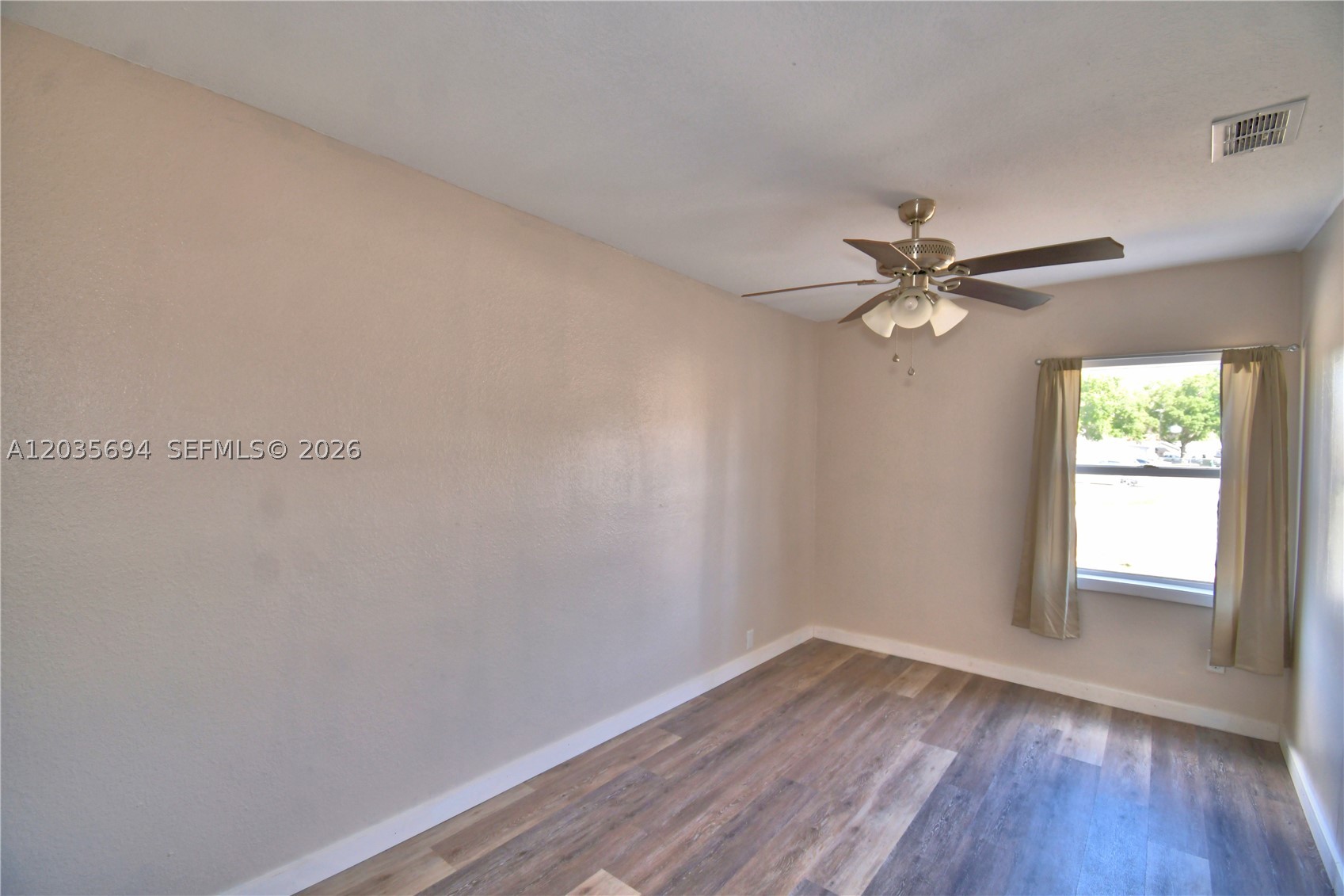 WEEKS D P RESUBDIVISION PB - Residential