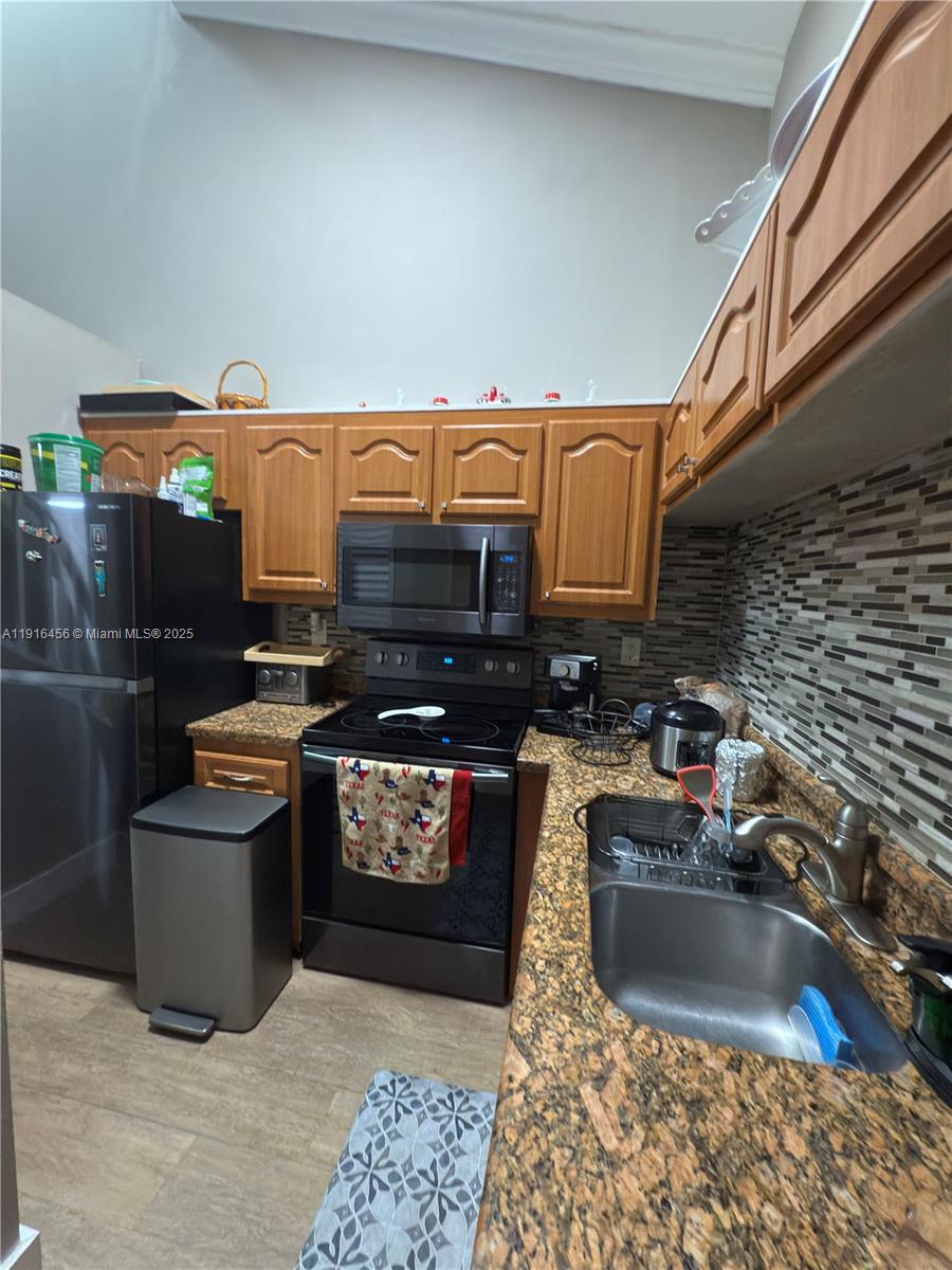 PARC VISTA CONDO - Residential