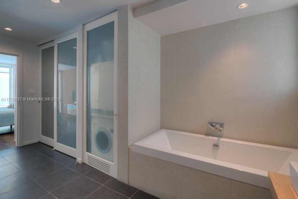 FONTANA CONDO - Residential Lease