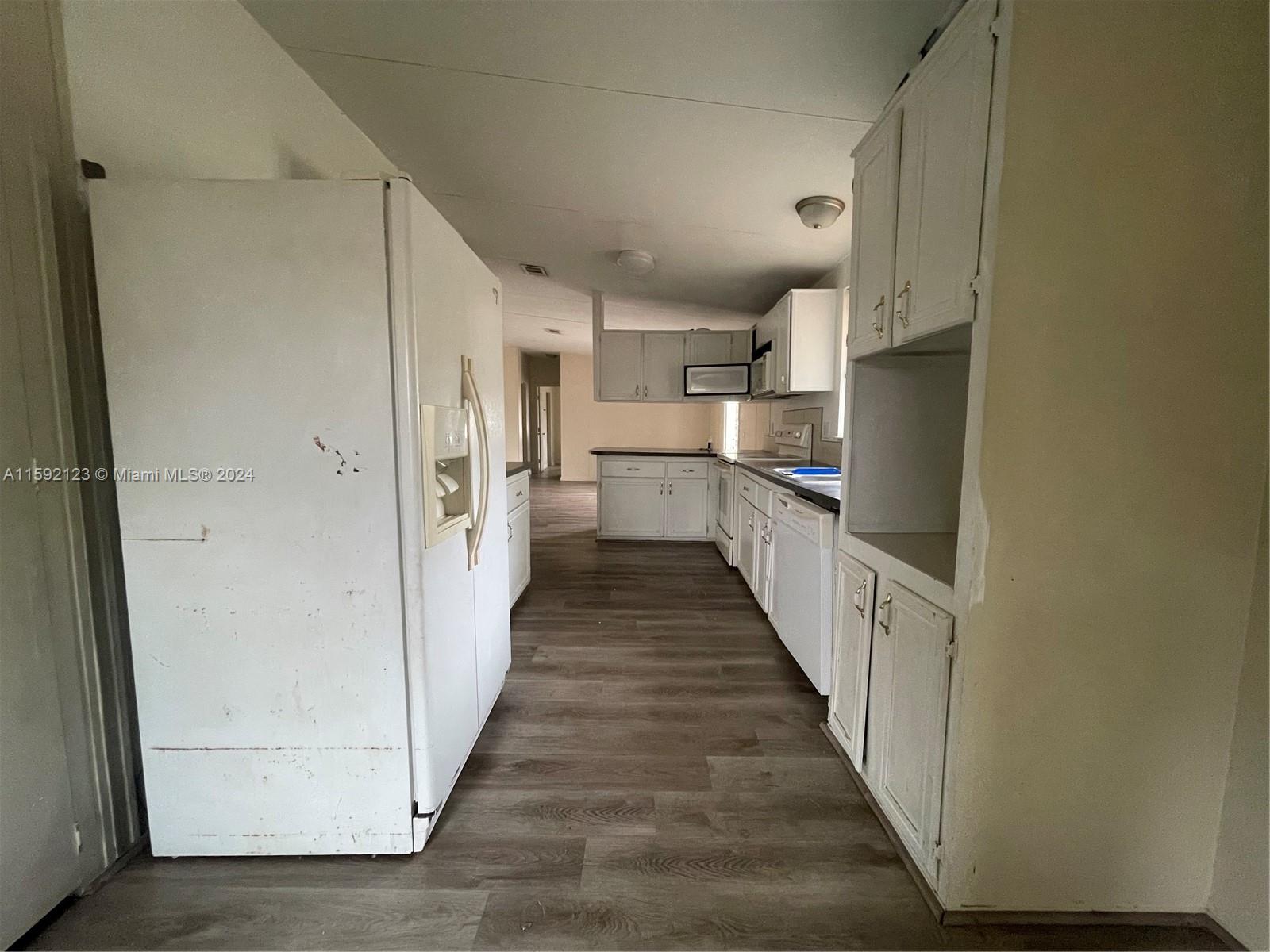 WATERGATE MOBILE HOME - Residential Lease