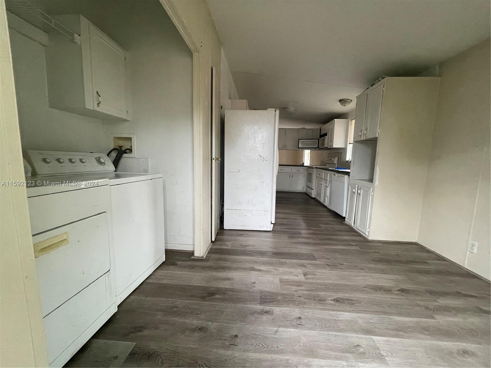 WATERGATE MOBILE HOME - Residential Lease