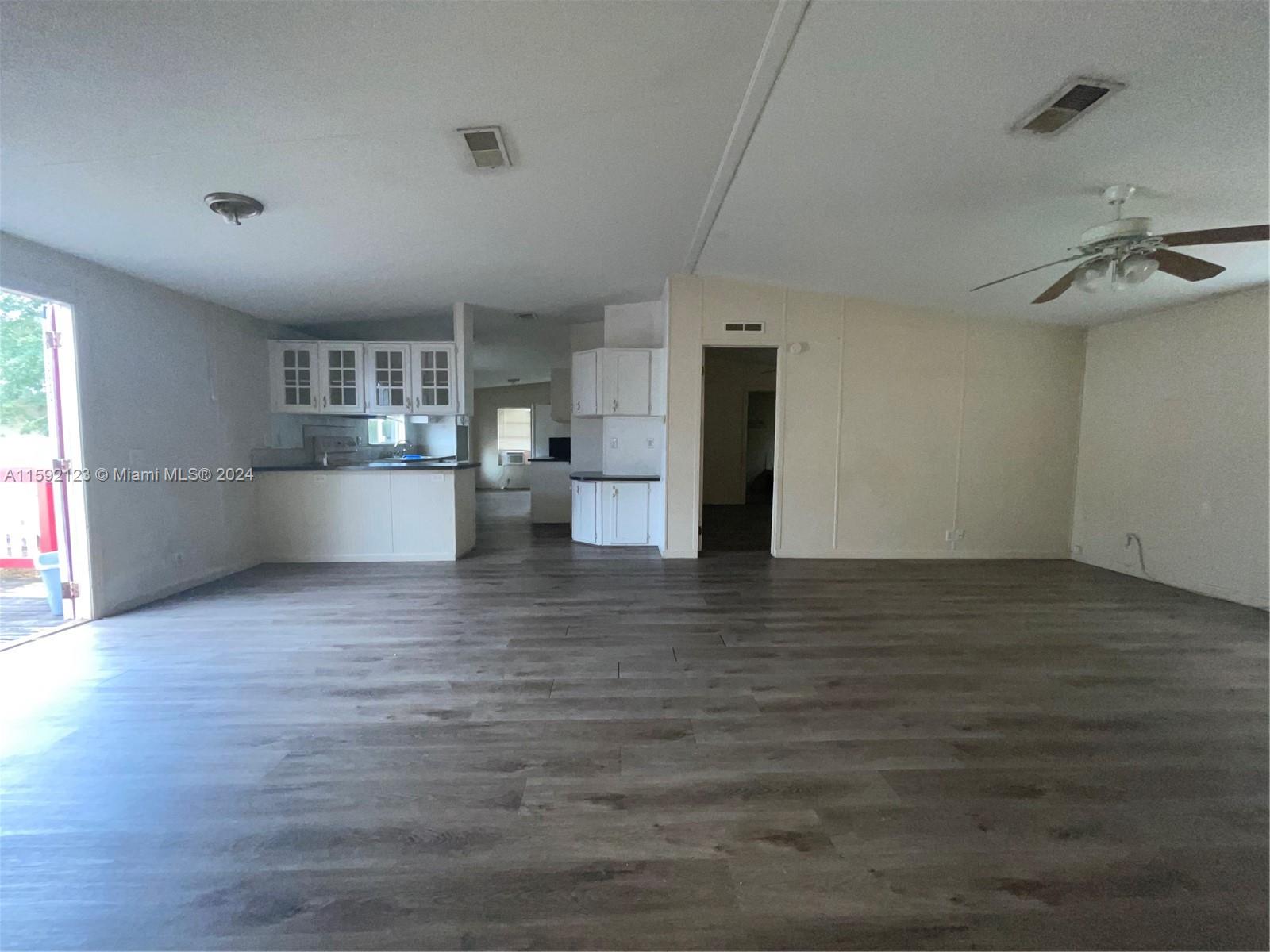 WATERGATE MOBILE HOME - Residential Lease