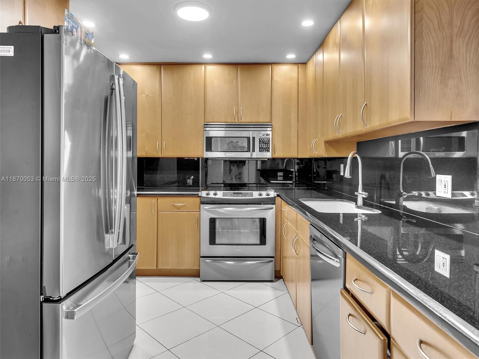 ALLINGTON TOWERS NORTH CO - Residential
