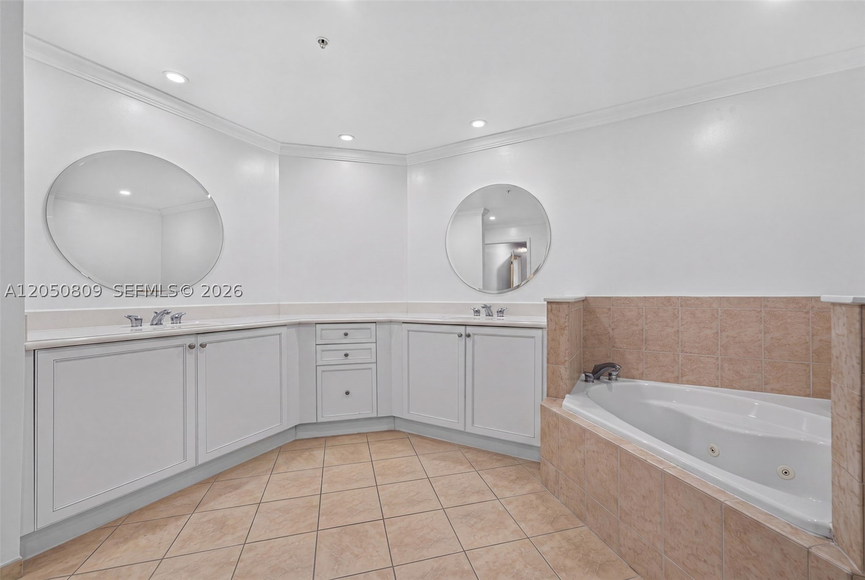 COLONNADE AT DADELAND SE - Residential Lease