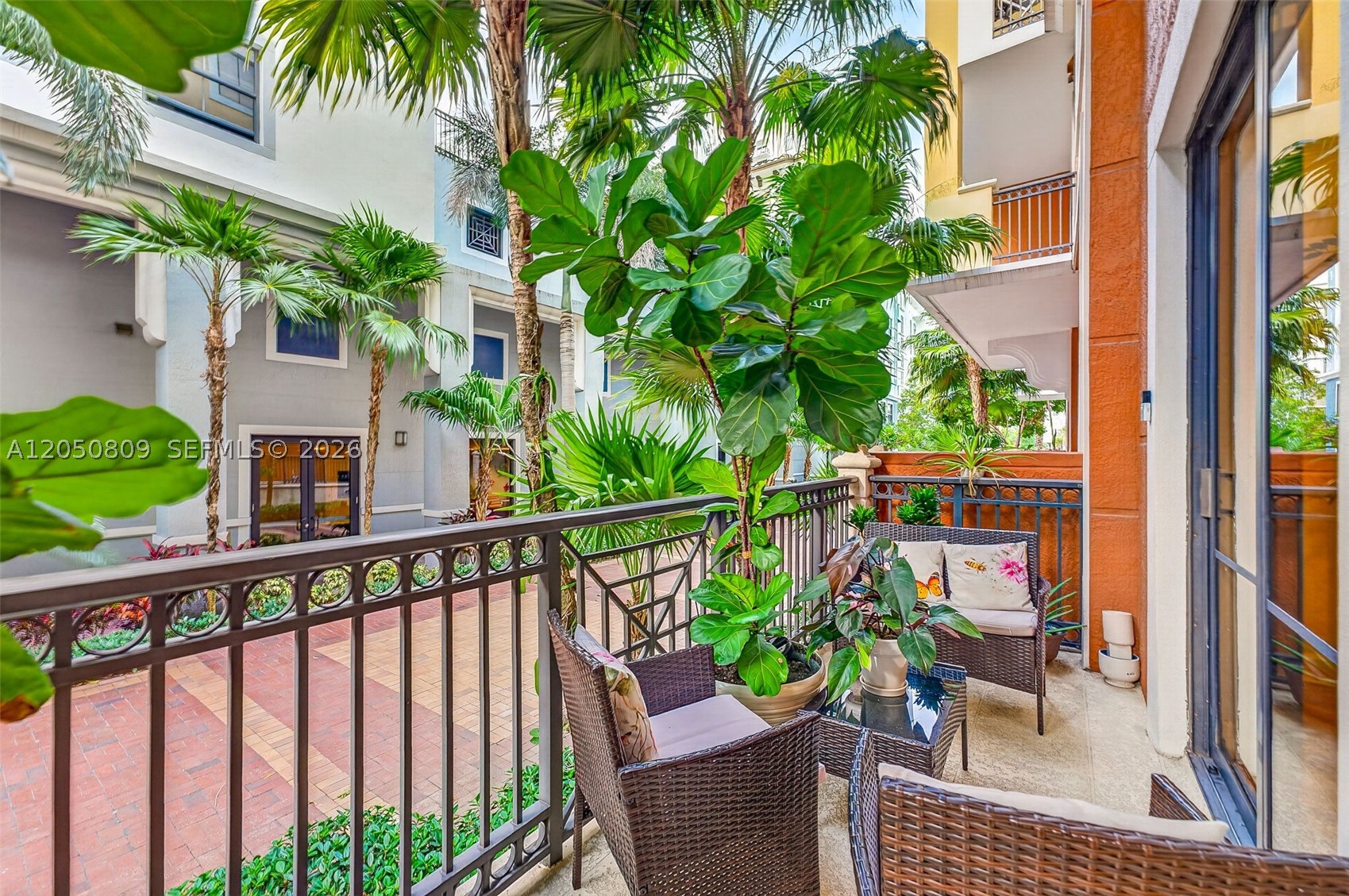 COLONNADE AT DADELAND SE - Residential Lease
