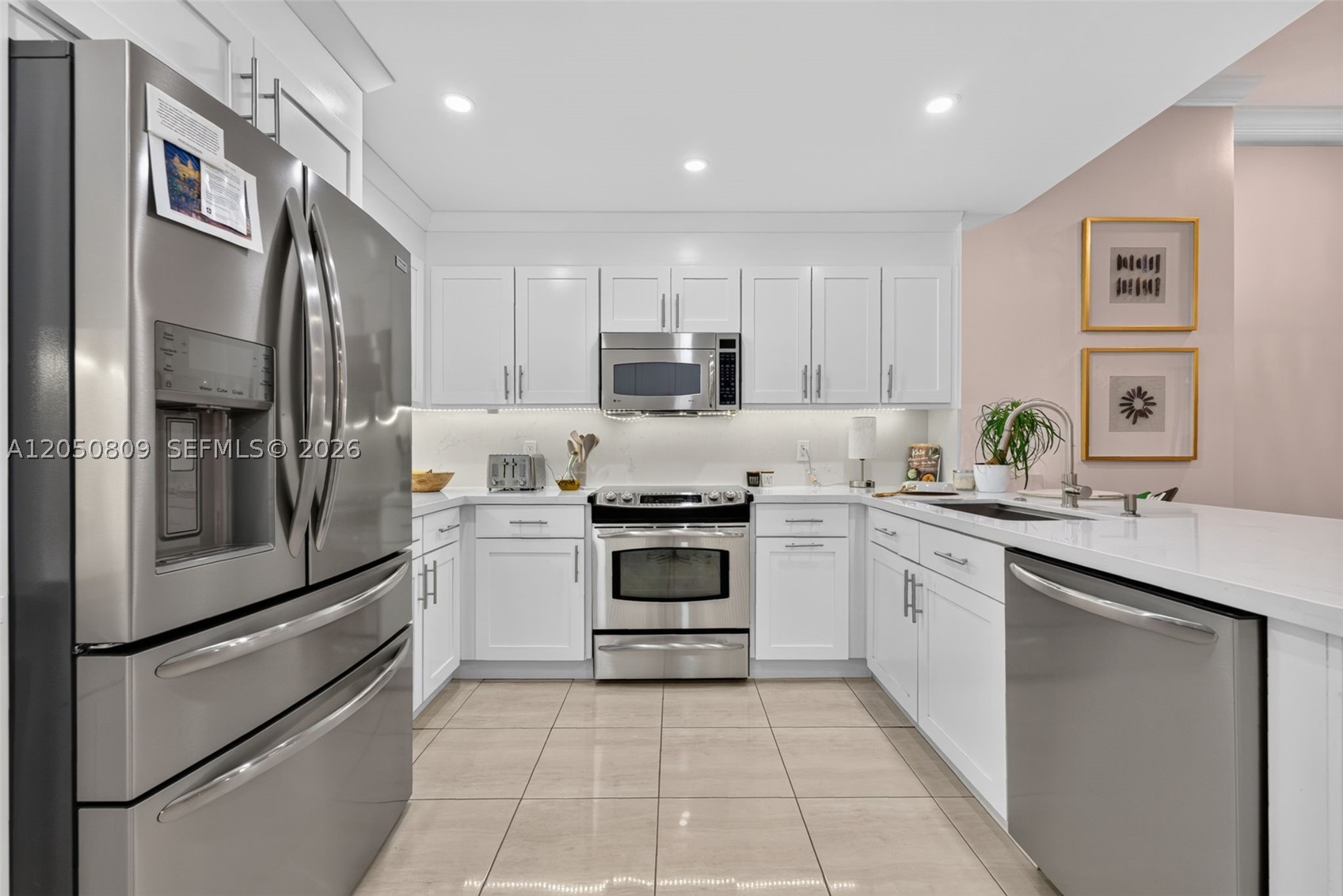 COLONNADE AT DADELAND SE - Residential Lease