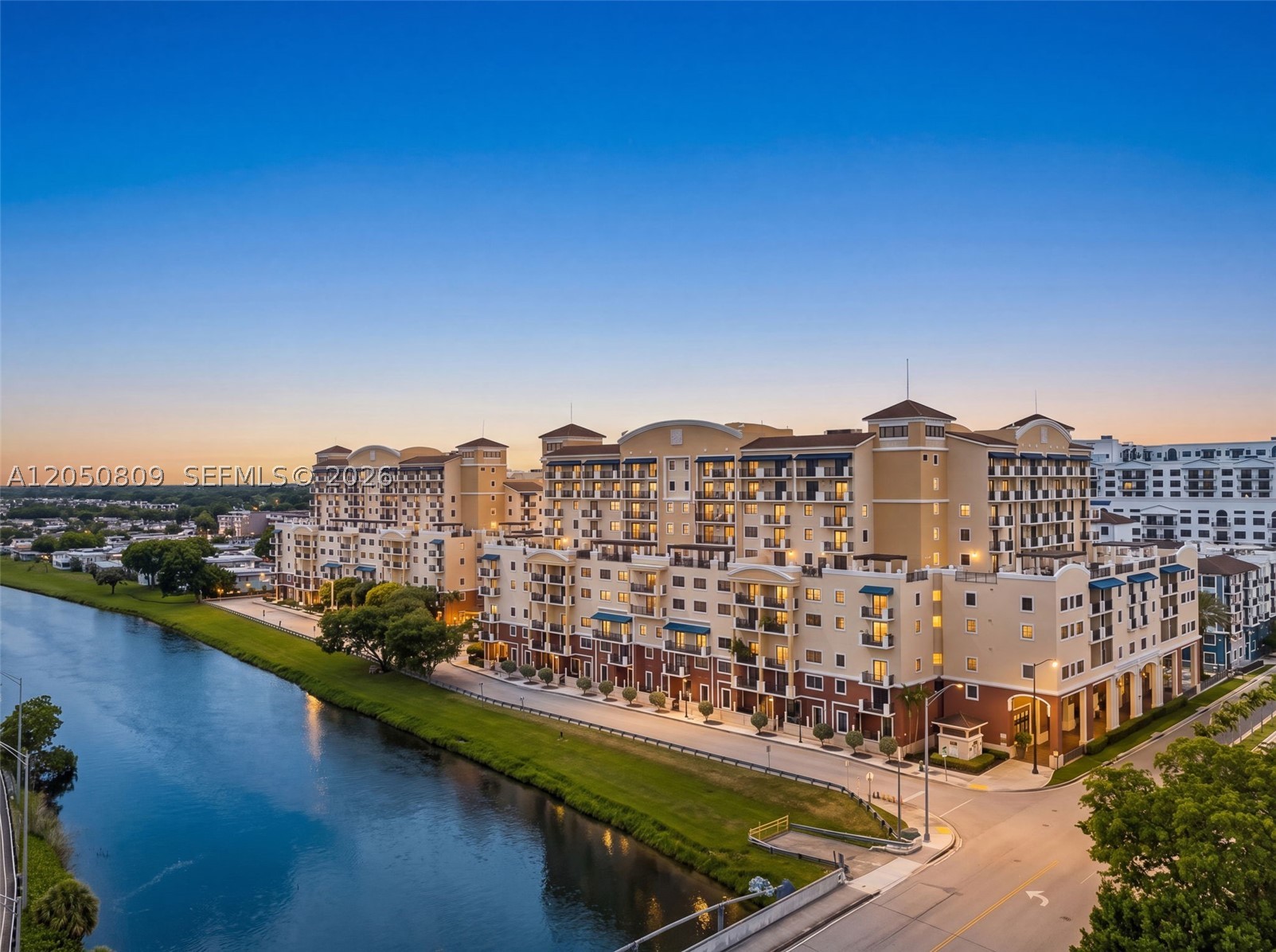 COLONNADE AT DADELAND SE - Residential Lease