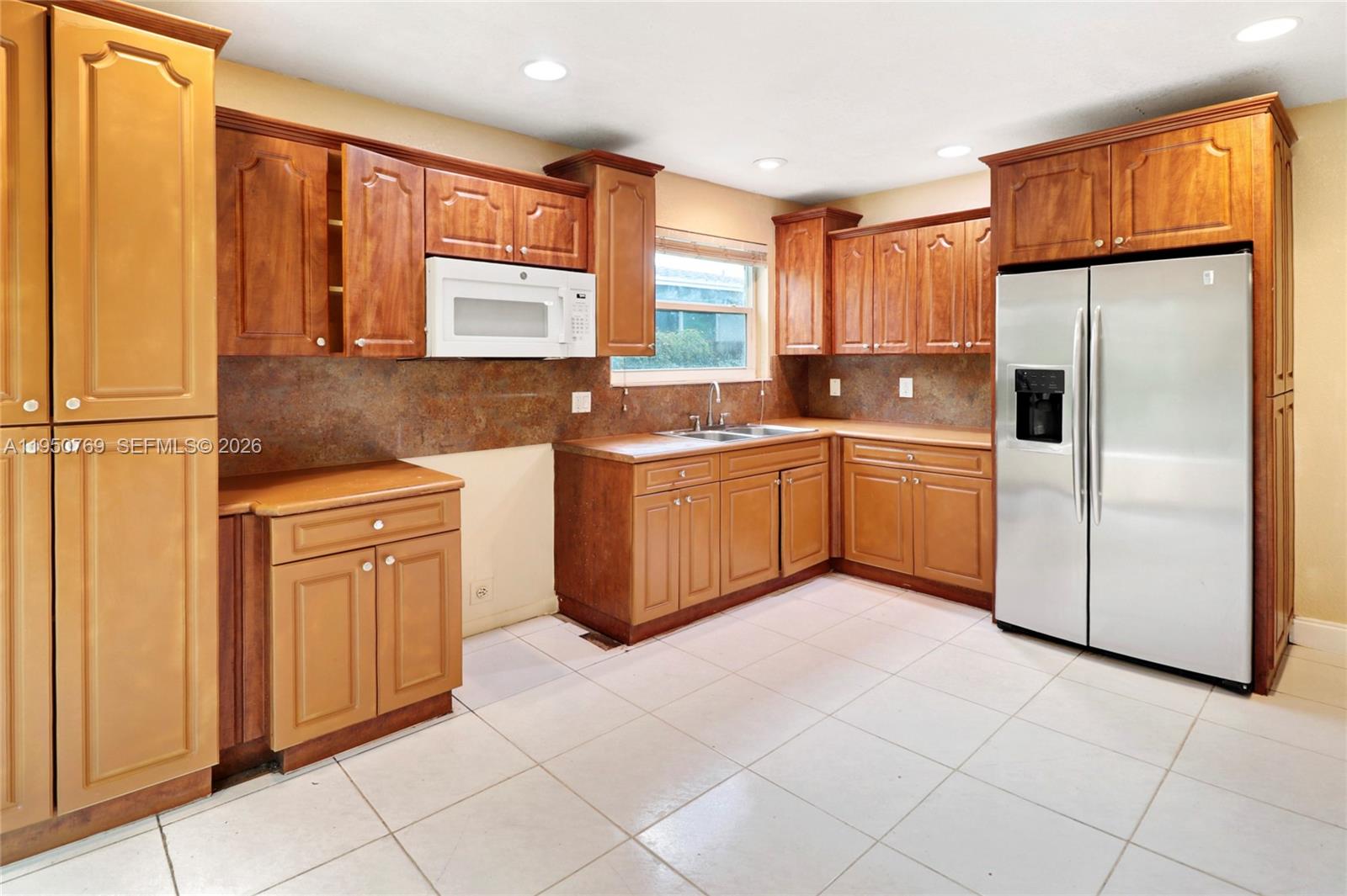 FORT LAUDERDALE TRUCK FAR - Residential