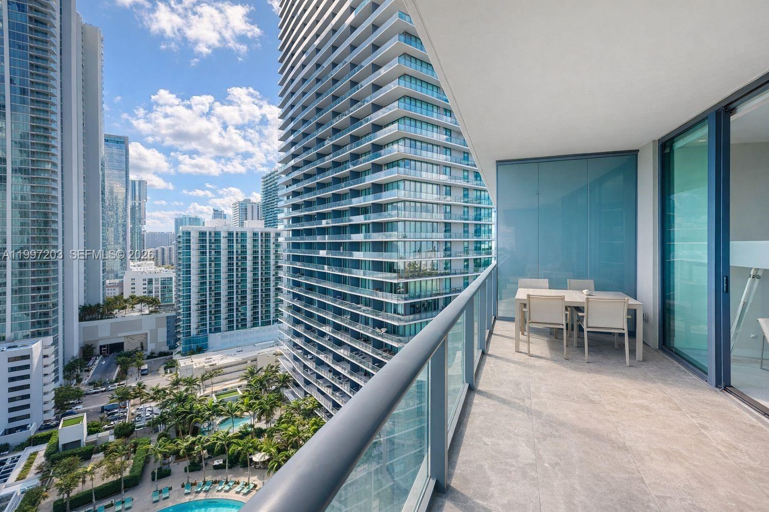 PARAISO BAY CONDO - Residential