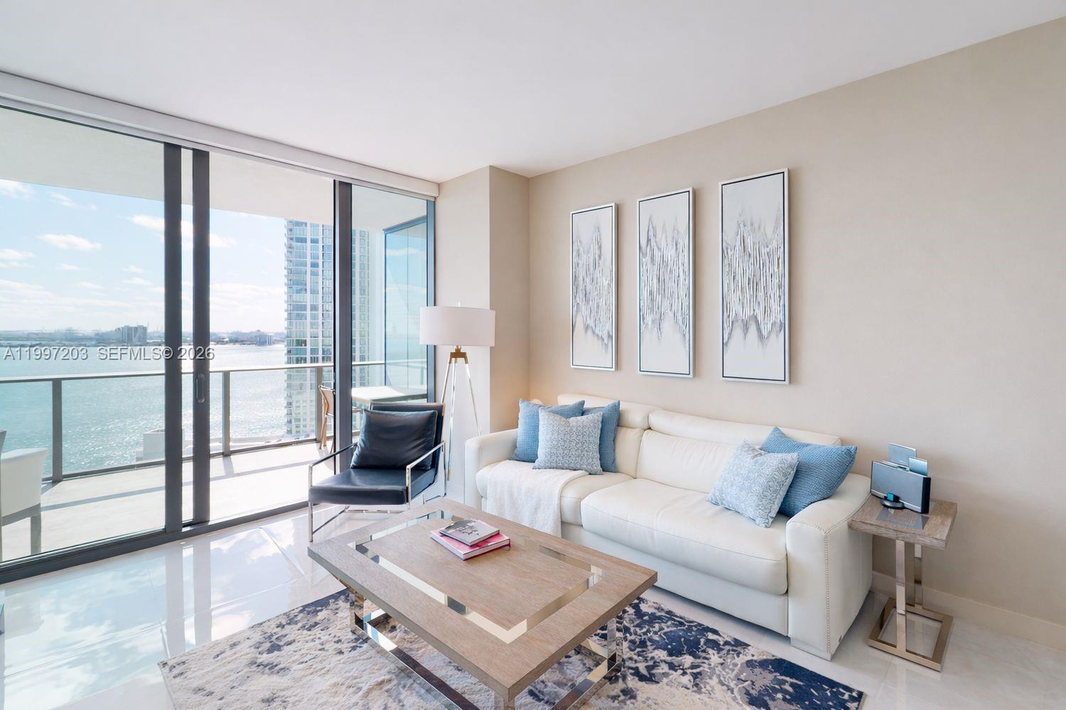 PARAISO BAY CONDO - Residential