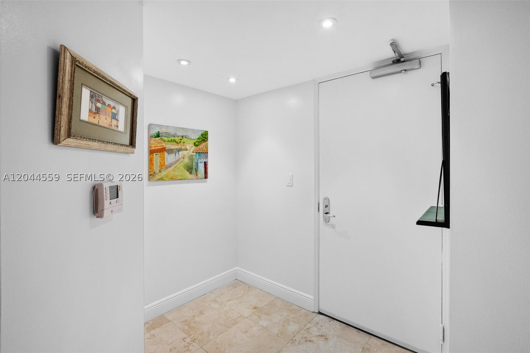 TURNBERRY VILLAGE SO TOWE - Residential Lease