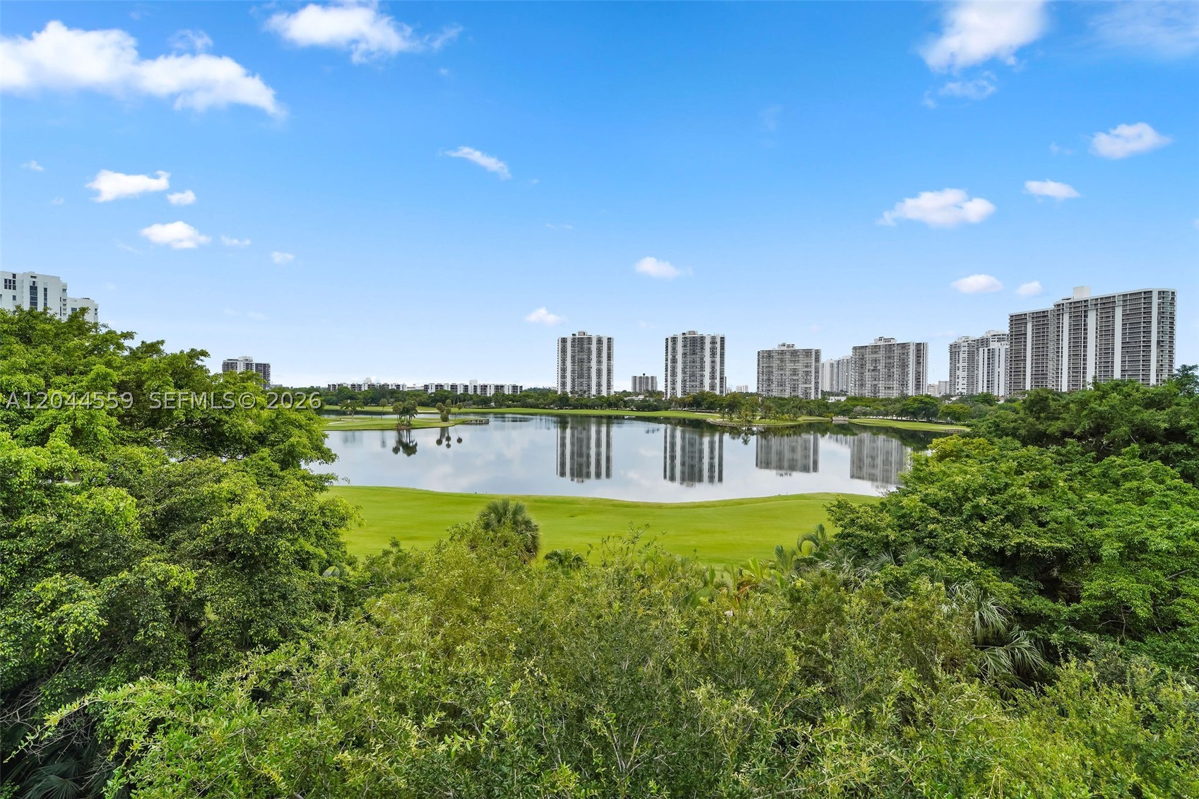 TURNBERRY VILLAGE SO TOWE - Residential Lease