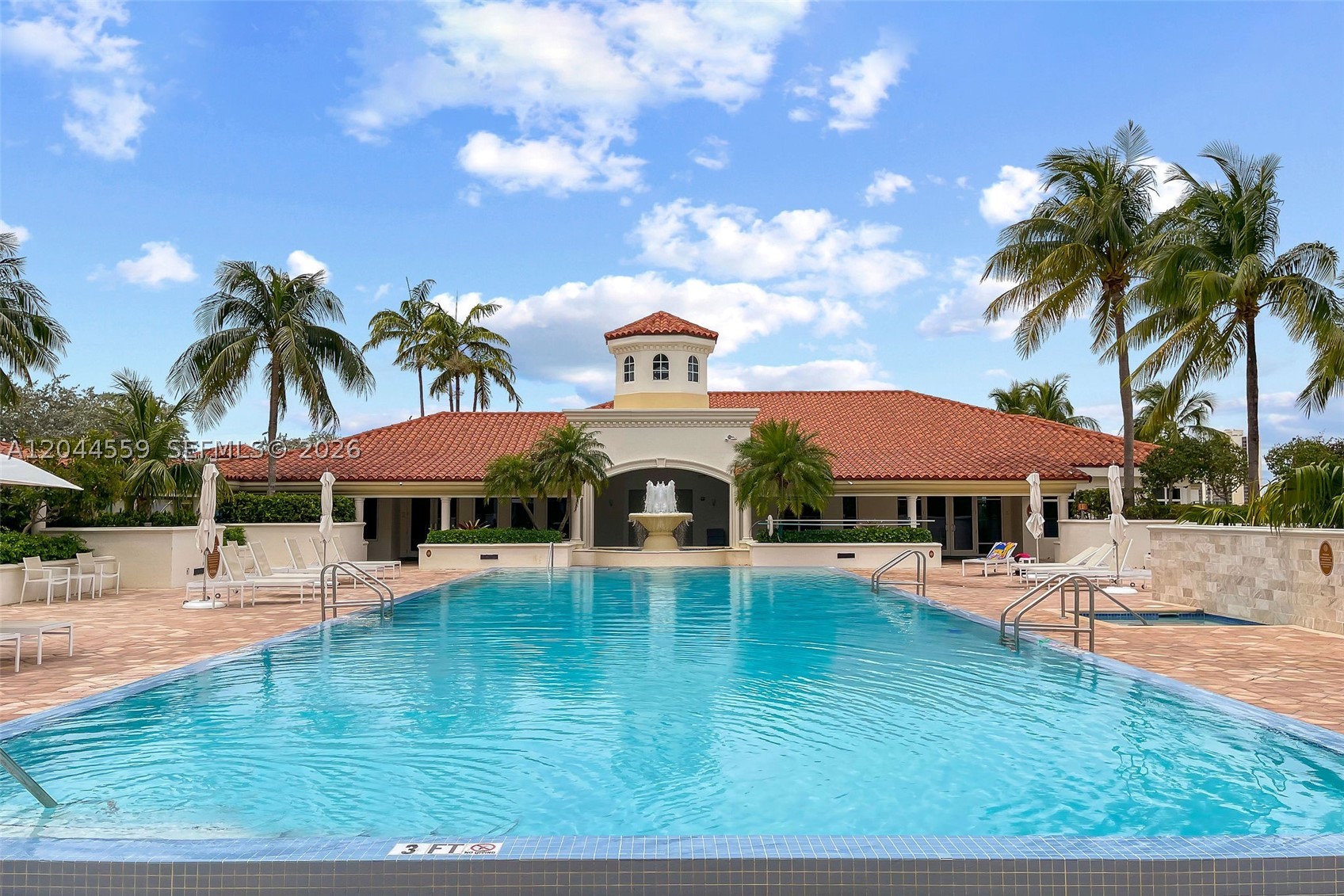 TURNBERRY VILLAGE SO TOWE - Residential Lease