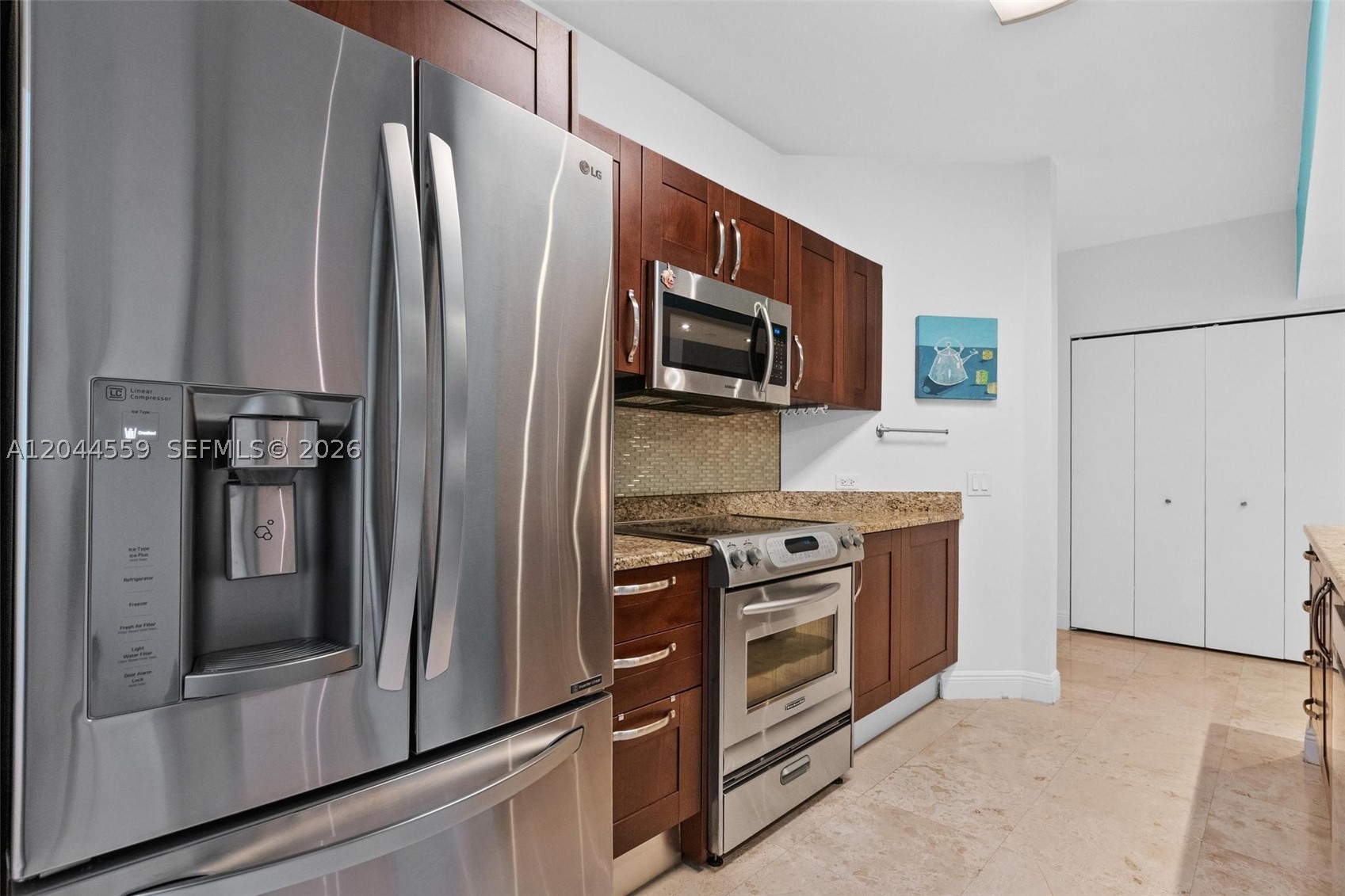 TURNBERRY VILLAGE SO TOWE - Residential Lease
