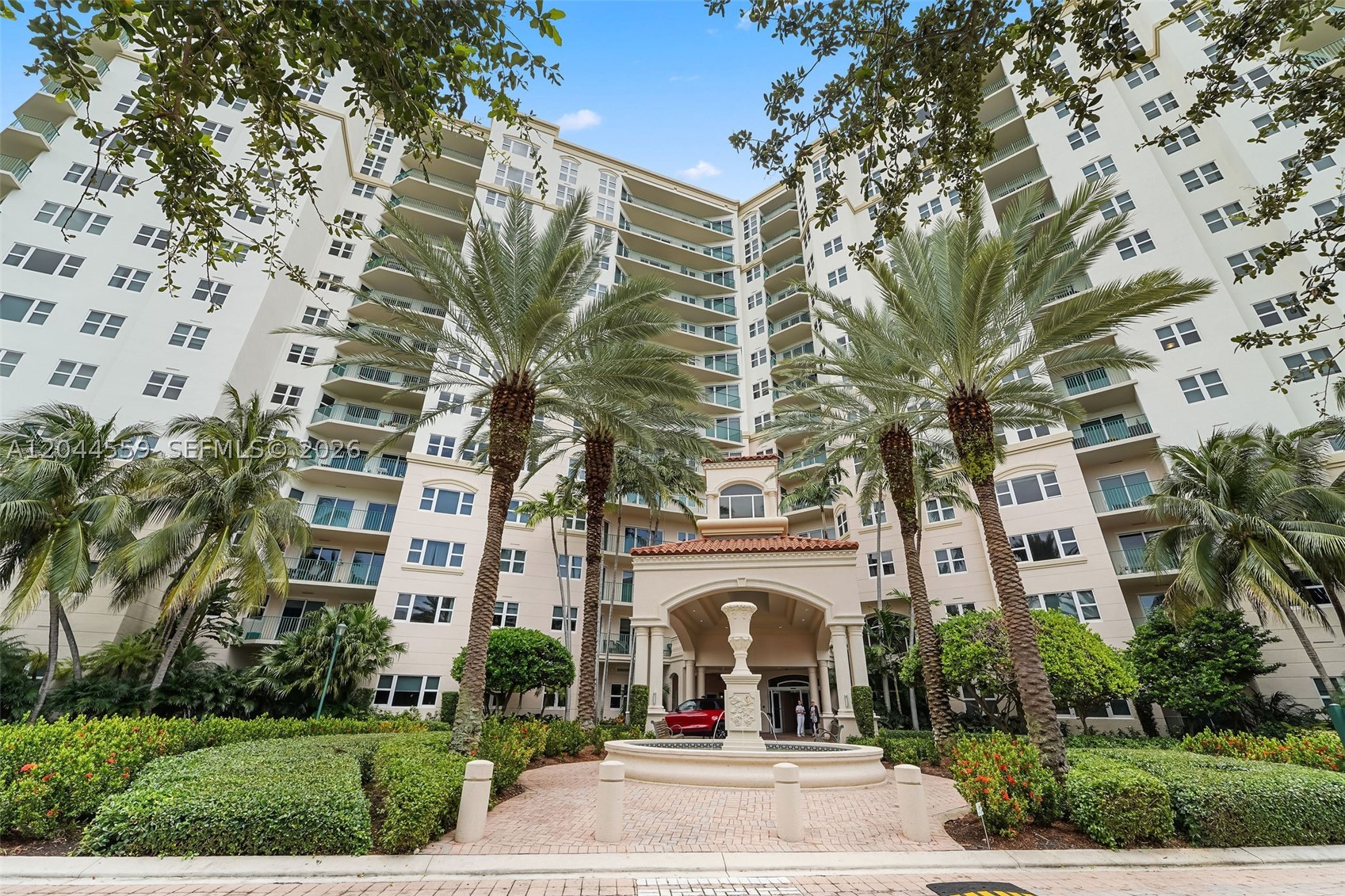 TURNBERRY VILLAGE SO TOWE - Residential Lease
