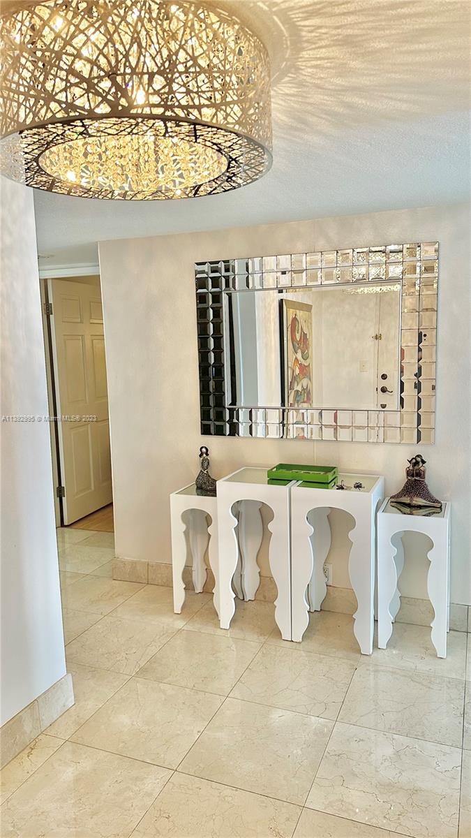 BRICKELL PLACE CONDO - Residential Lease