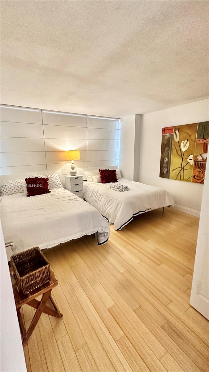 BRICKELL PLACE CONDO - Residential Lease