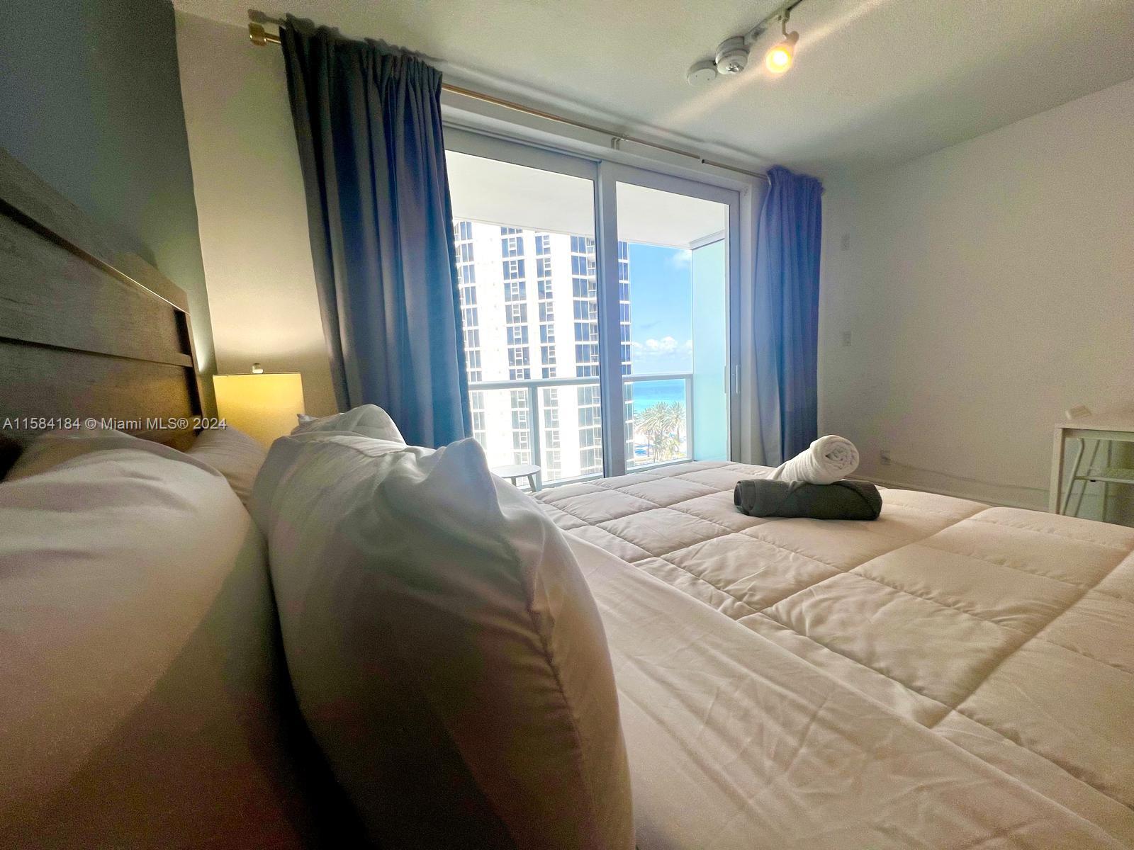 THE AVENTURA BEACH CLUB CO - Residential