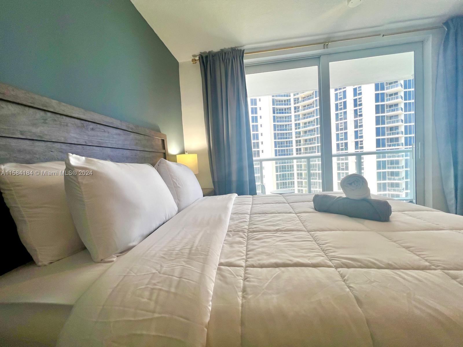 THE AVENTURA BEACH CLUB CO - Residential