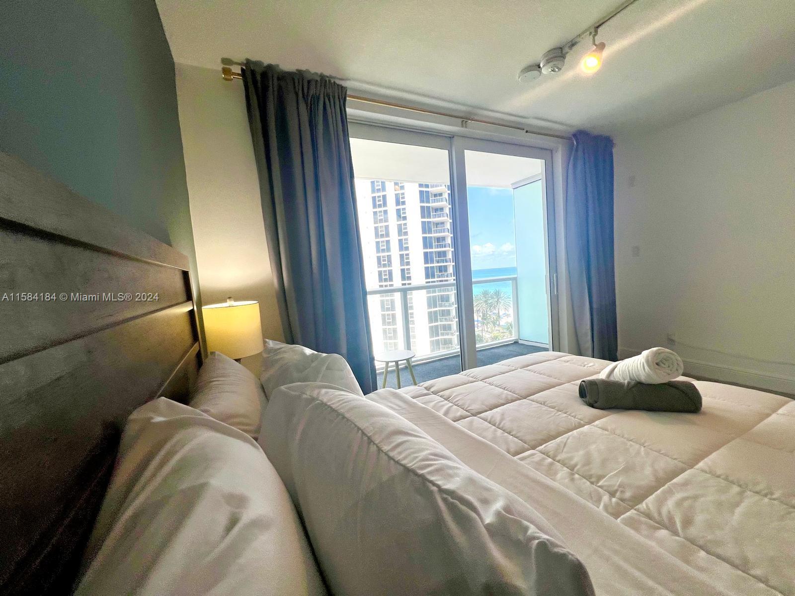 THE AVENTURA BEACH CLUB CO - Residential