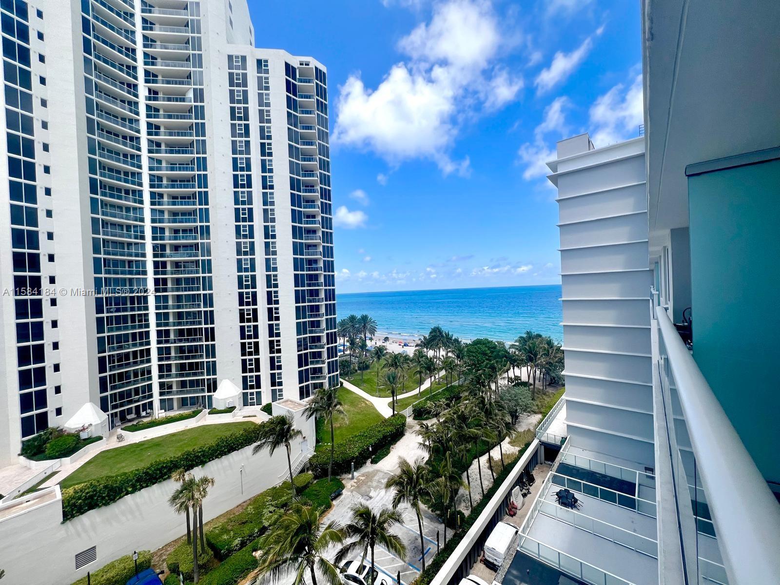 THE AVENTURA BEACH CLUB CO - Residential