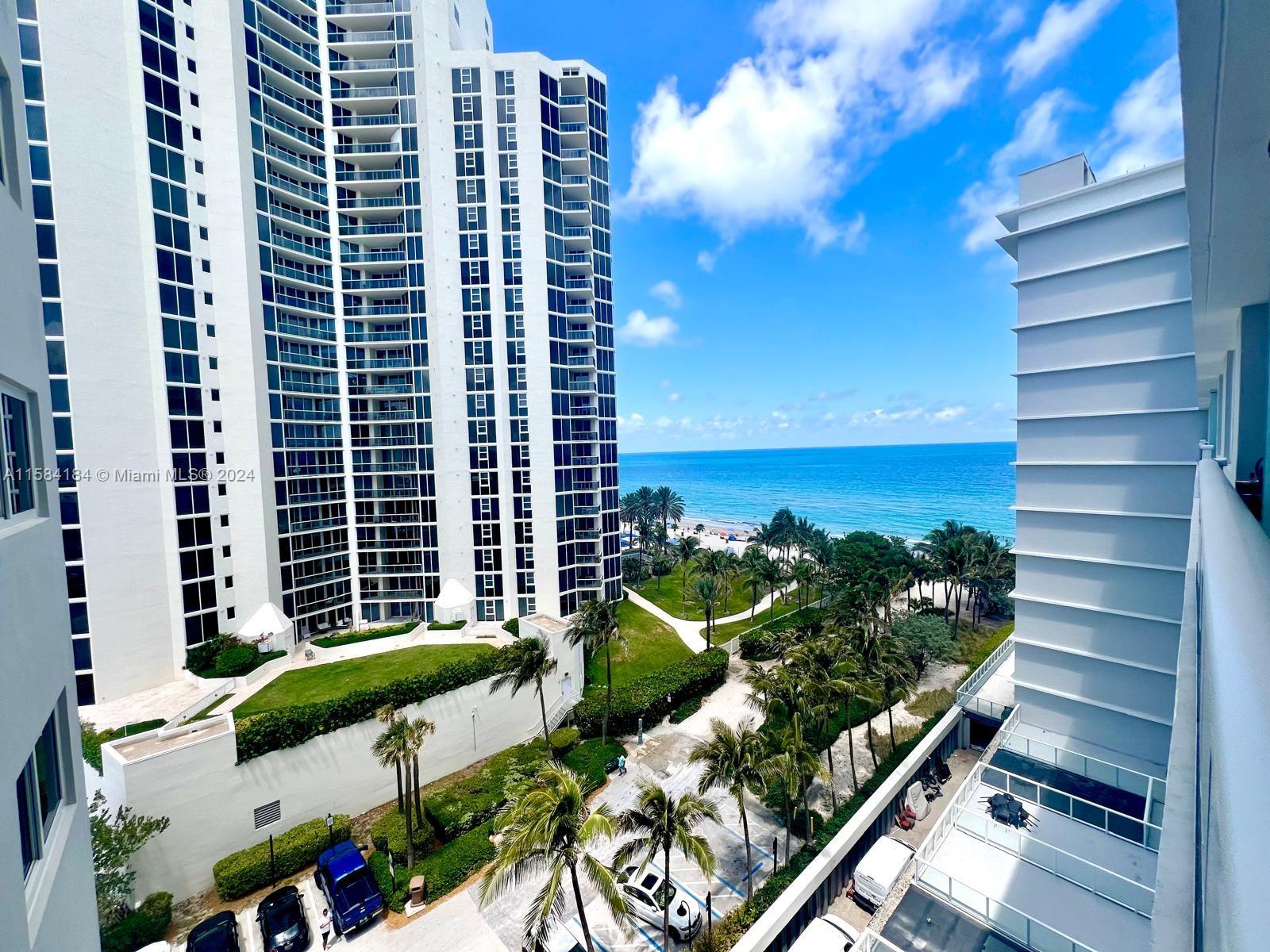 THE AVENTURA BEACH CLUB CO - Residential