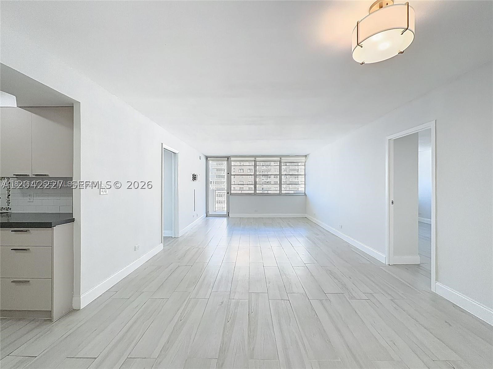 WINSTON TOWERS 100 CONDO - Residential