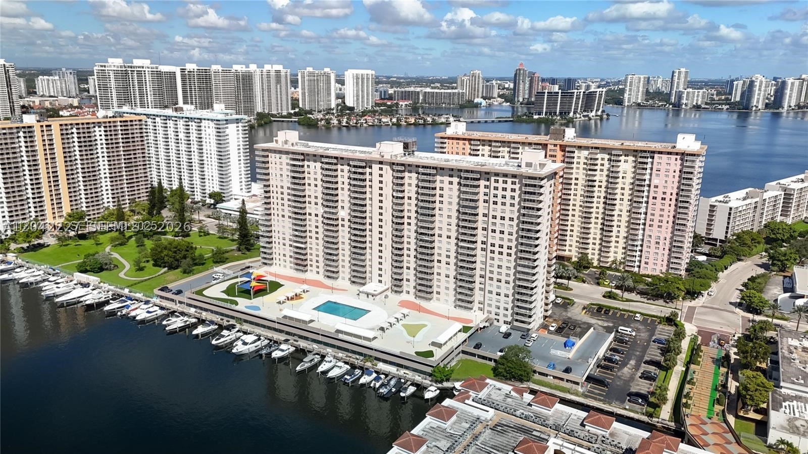 WINSTON TOWERS 100 CONDO - Residential
