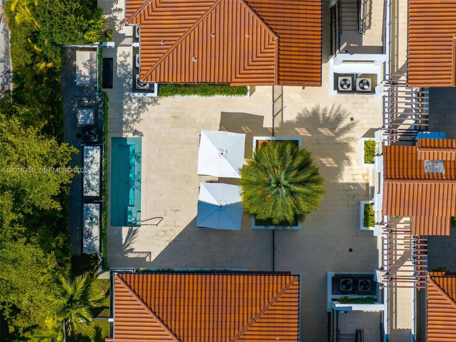 CORAL GABLES COUNTRY CLUB - Residential