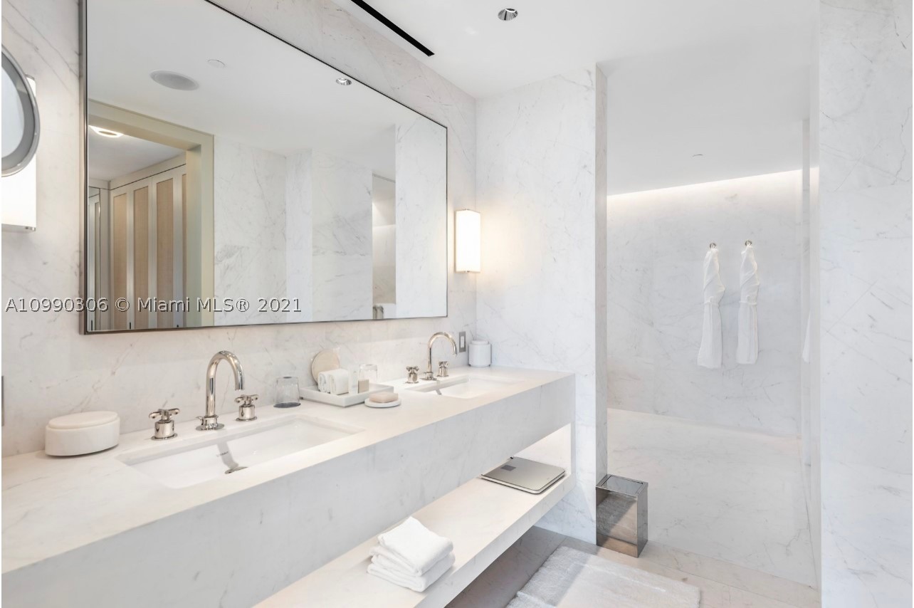 SURF CLUB CONDO - Residential