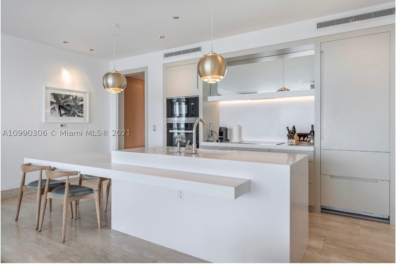 SURF CLUB CONDO - Residential