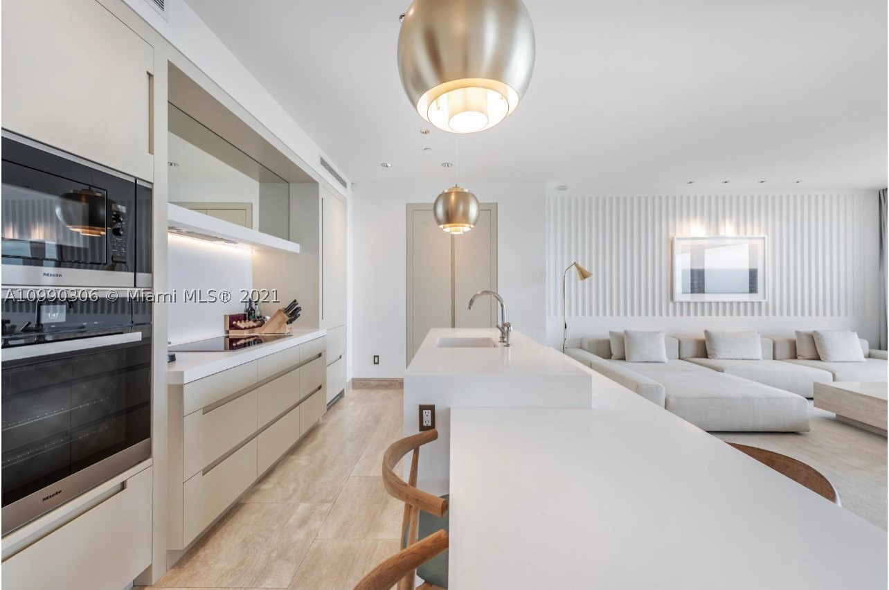 SURF CLUB CONDO - Residential