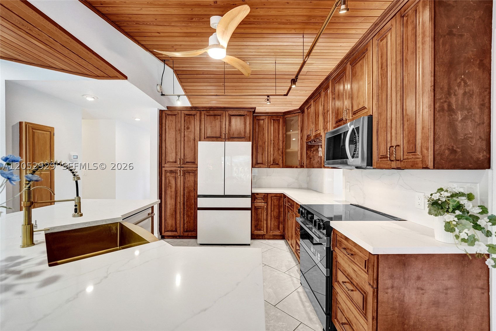 FLA FRUIT LANDS CO - Residential