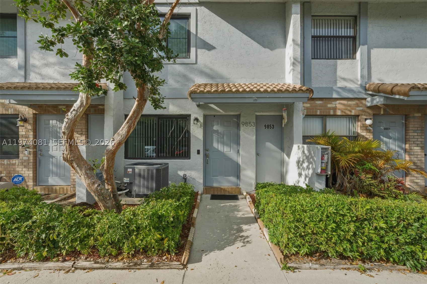 Updated 3BR Townhome | Move-In Ready | Prime Coral Springs Location

Beautiful opportunity to own in desirable Oakwood on the Green. This 3-bedroom, 2.5-bath townhouse with flexible layout offers the perfect blend of comfort and functionality.

Step inside to a bright open living and dining area, ideal for entertaining, with a well-appointed kitchen featuring ample cabinetry and workspace. 

Upstairs, enjoy spacious bedrooms and a private primary suite, while the additional flex space can serve as a home office, guest area, or additional living space.

Located in a well-maintained community with convenient access to shopping, dining, and major highways including Sawgrass Expressway, Turnpike, and I-95.

Low-maintenance lifestyle Functional 
Layout for modern living
Strong rental and resale potential

Perfect for homeowners or investors looking for value in a prime Coral Springs location. Ok to lease after 1st year of ownership.