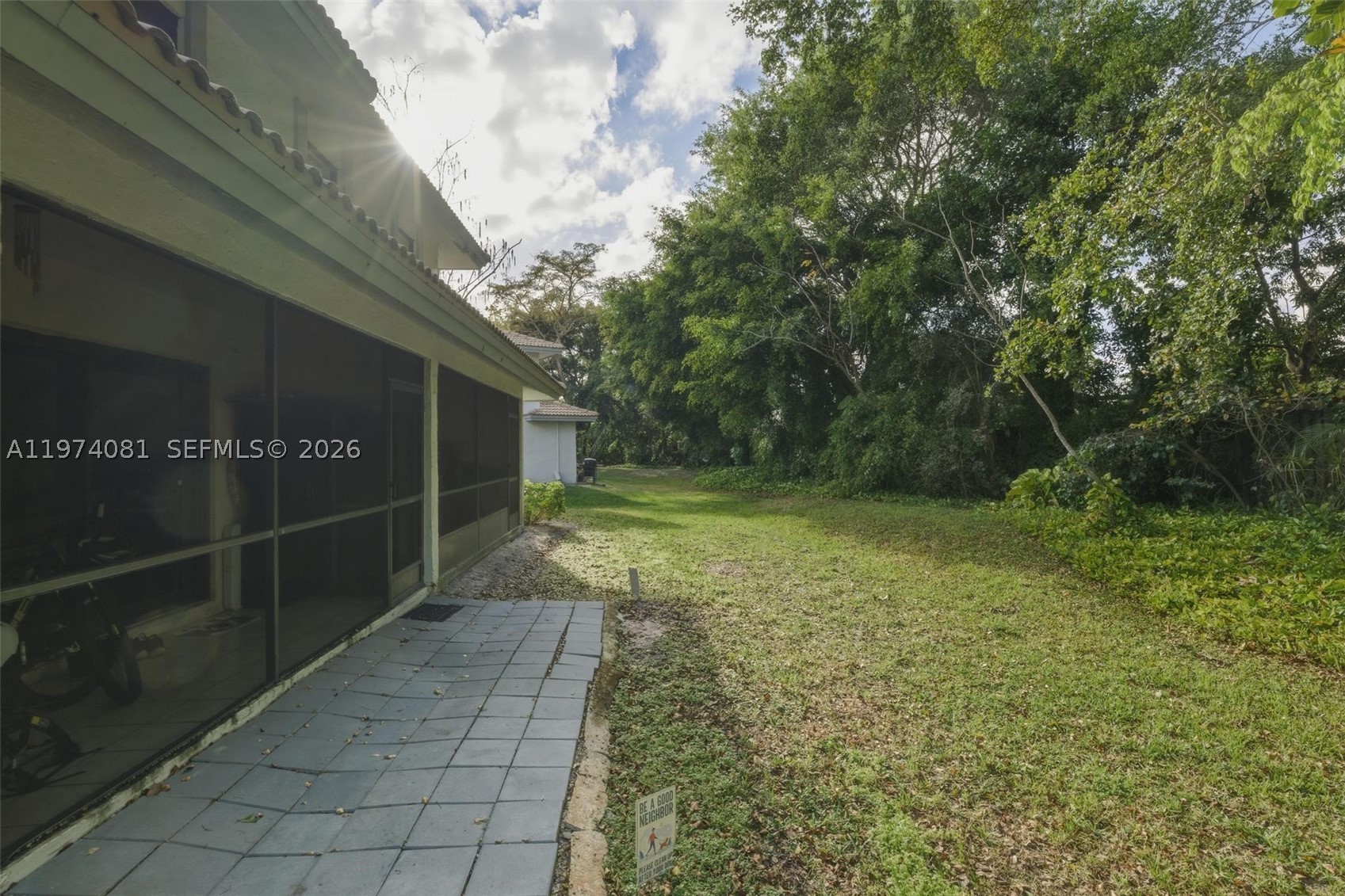 OAKWOOD ON THE GREEN COND - Residential