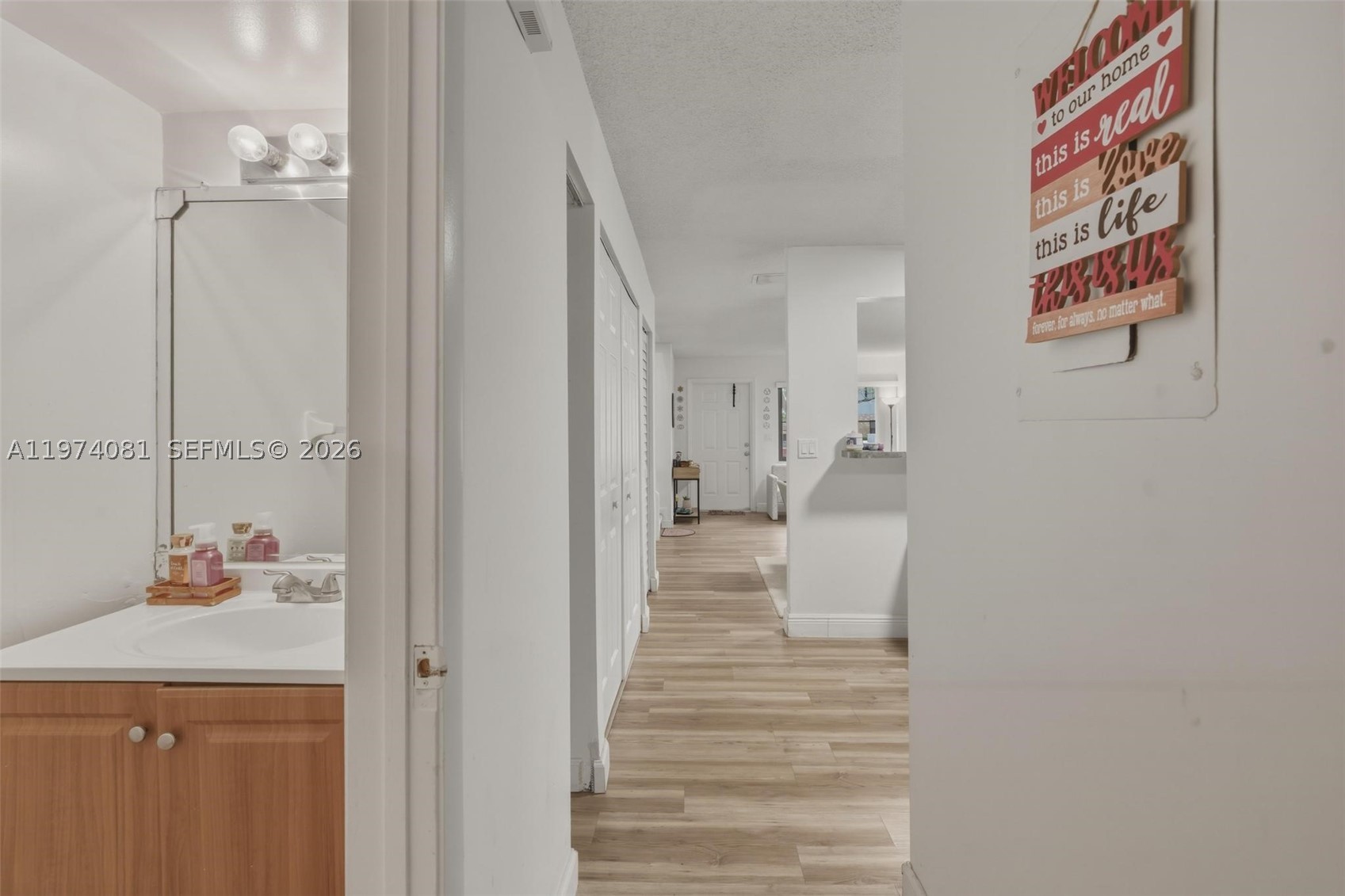 OAKWOOD ON THE GREEN COND - Residential