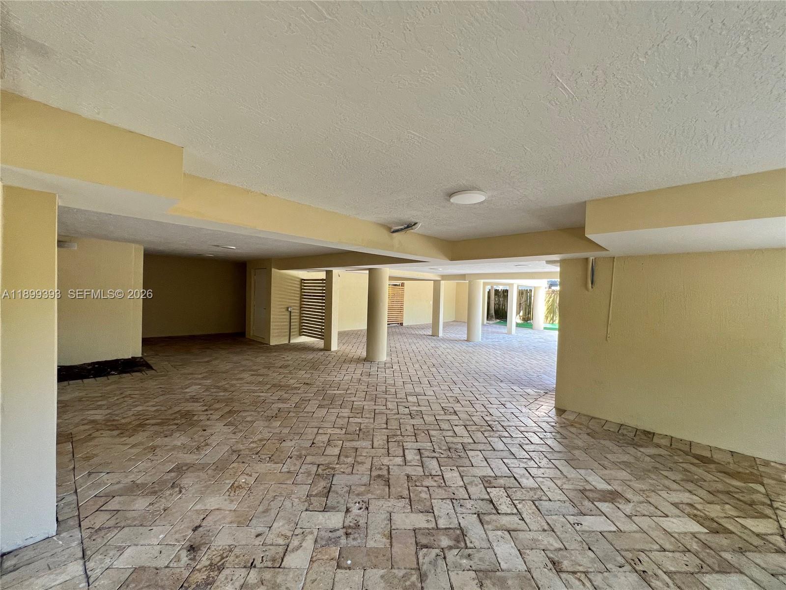 TROPICAL ISLE HOMES SUB 2 - Residential Lease