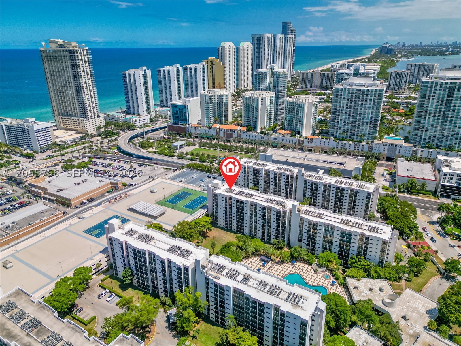 PLAZA OF AMERICAS CONDO P - Residential Lease