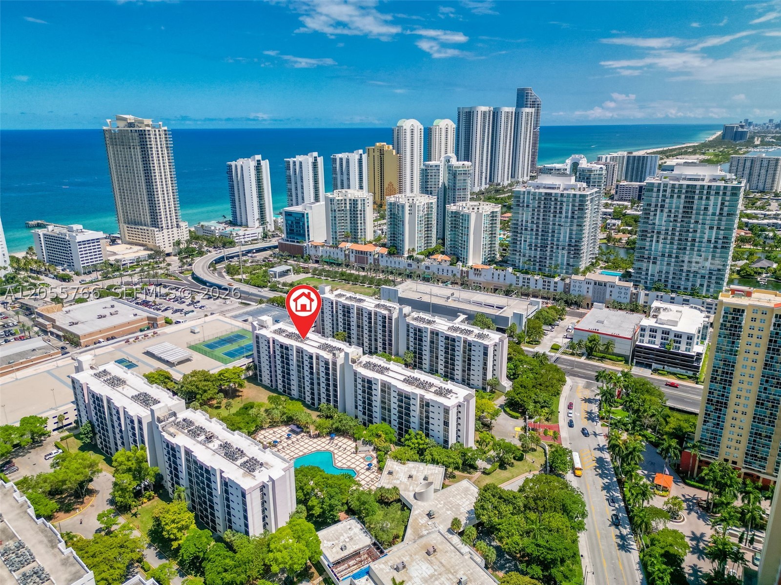PLAZA OF AMERICAS CONDO P - Residential Lease