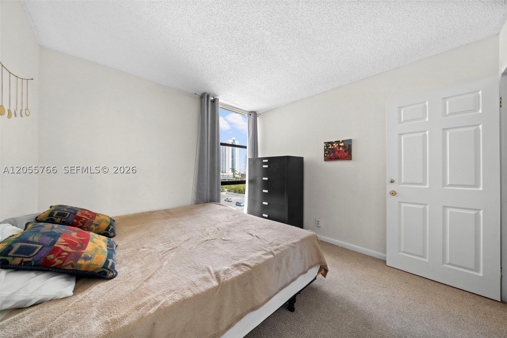 PLAZA OF AMERICAS CONDO P - Residential Lease