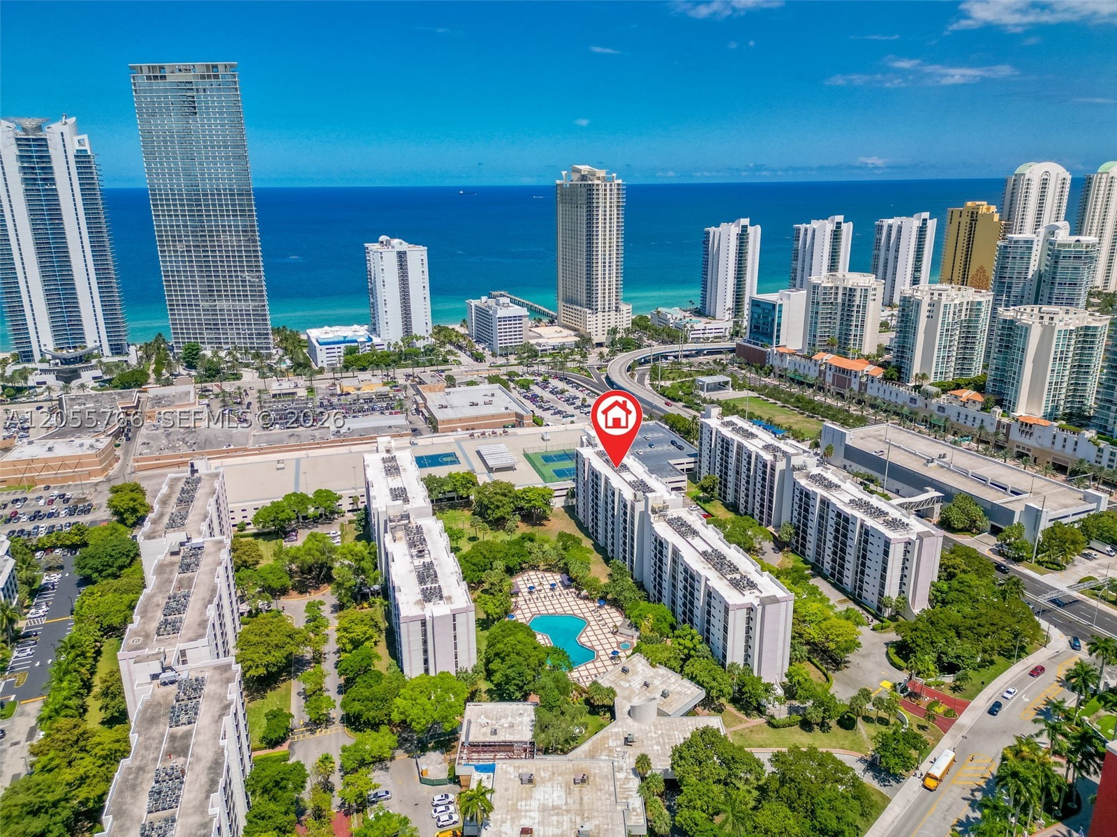PLAZA OF AMERICAS CONDO P - Residential Lease