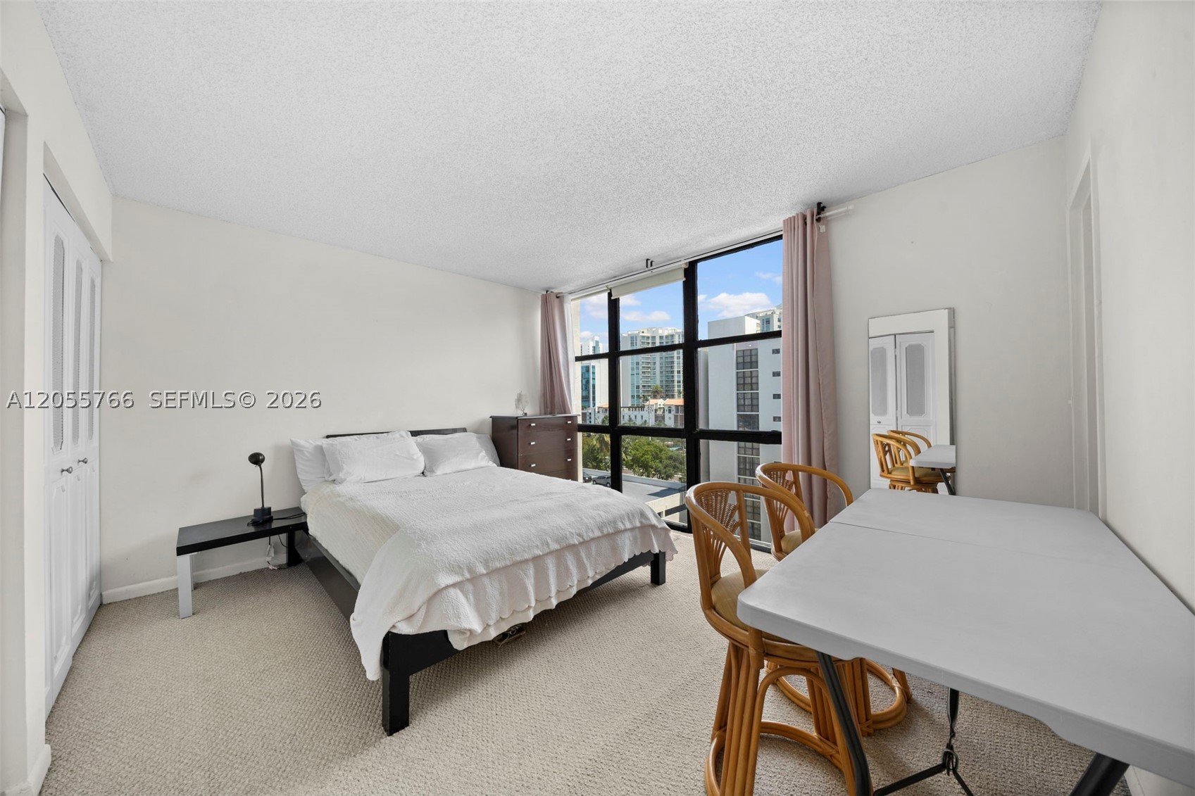 PLAZA OF AMERICAS CONDO P - Residential Lease