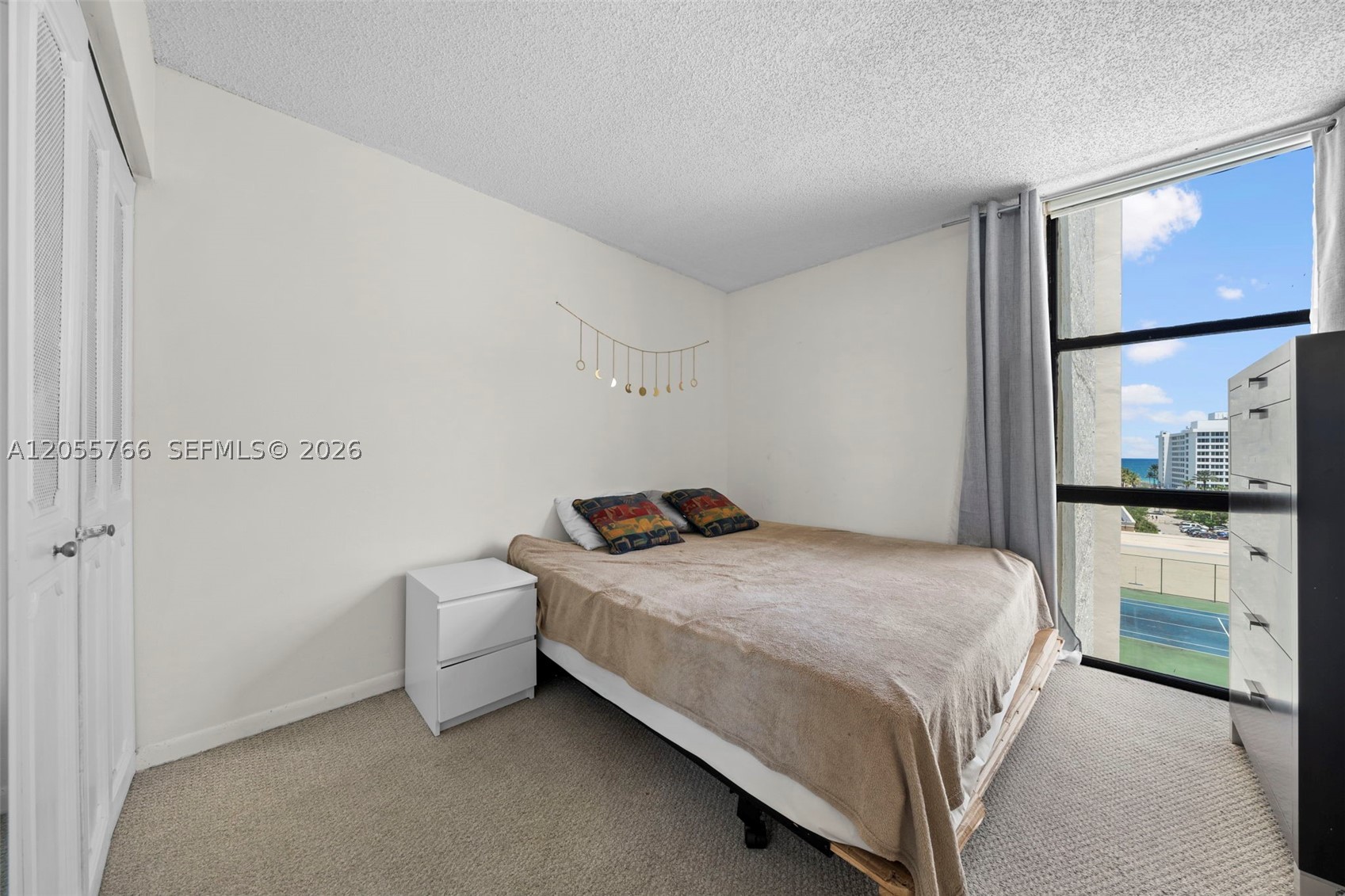 PLAZA OF AMERICAS CONDO P - Residential Lease