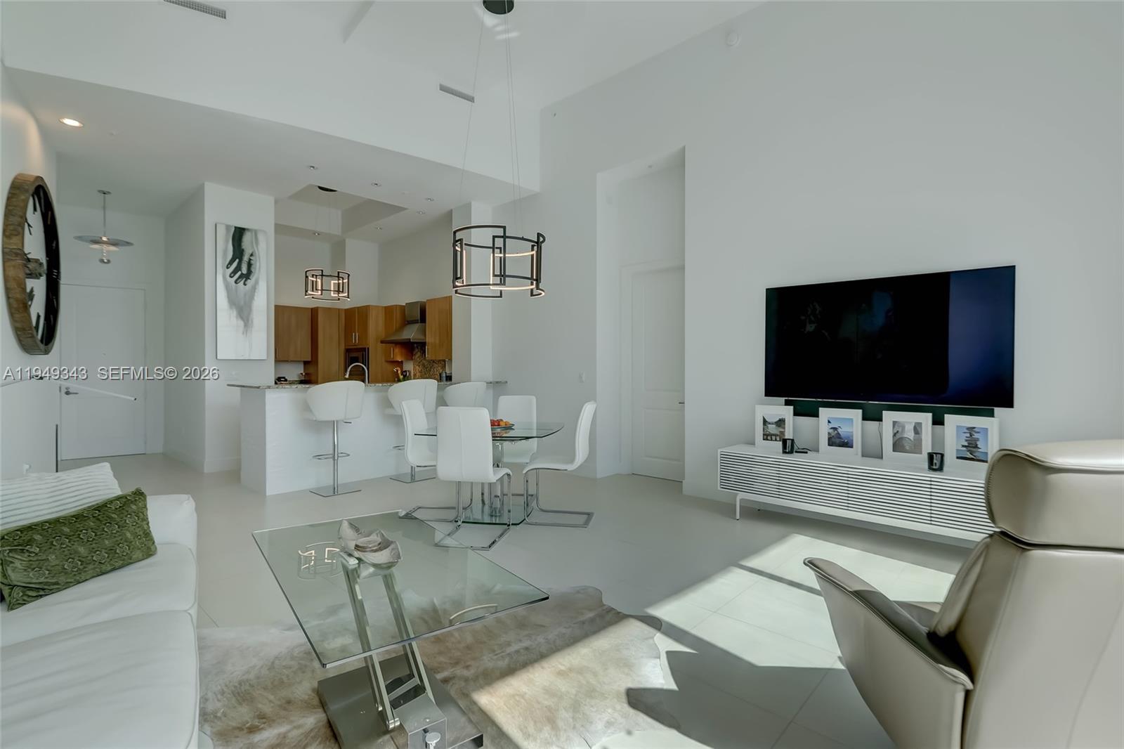 PLAZA AT OCEANSIDE (THE) - Residential Lease