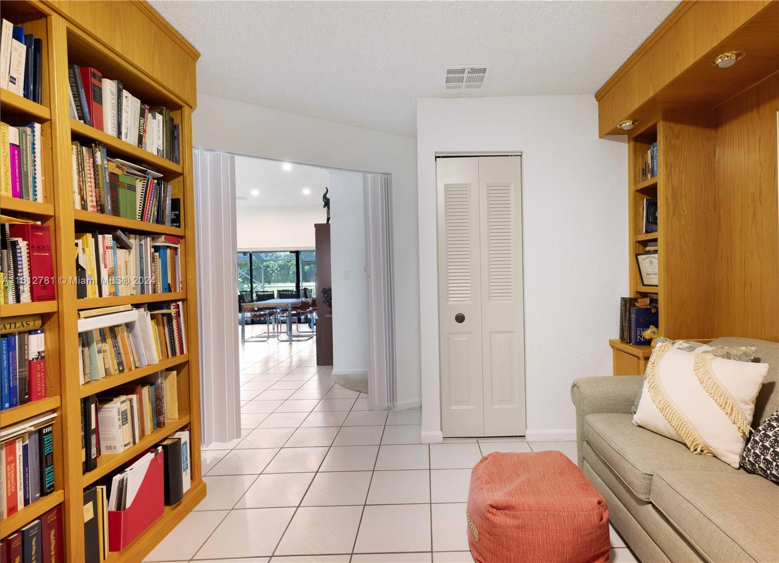 WOODMONT TRACT 47 - Residential